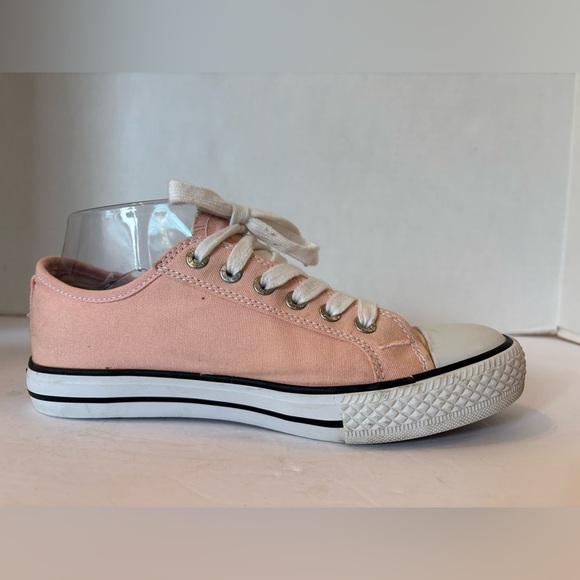 Levi’s Stan Buck Chuck Taylor style peach canvas sneakers size 6.5 - Picture 5 of 10